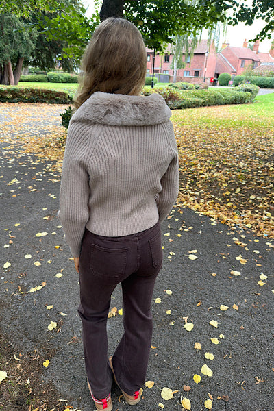 Kelly Ribbed Zip Up Cardigan With Fur Collar In Taupe