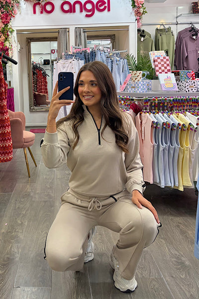 Thea 1/4 Zip Sweatshirt Lounge set In Beige