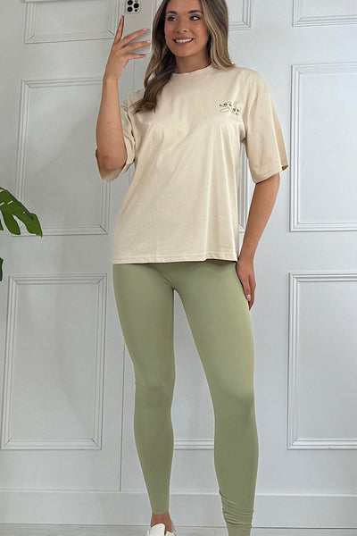 London Soho T-Shirt In Cream & Sage Green