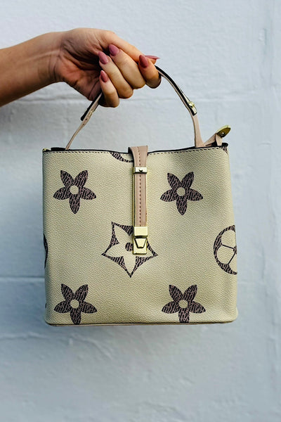 Motif Bucket Bag